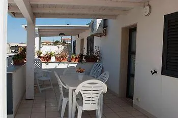 Mareinsicilia: Larica Apartment