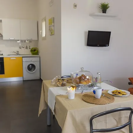 Mareinsicilia: Larica Apartment *